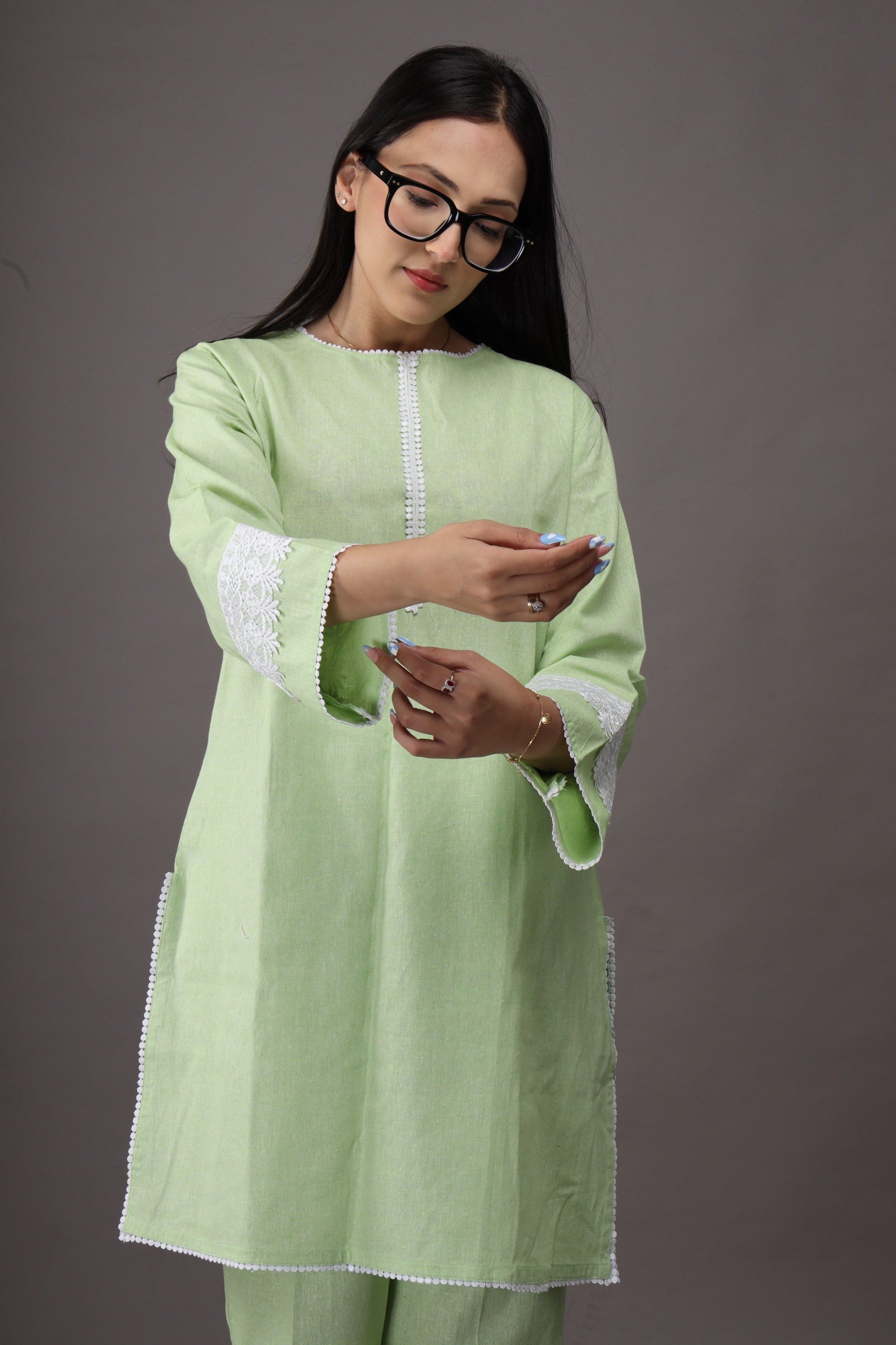 Signature Grassroot Linen Set